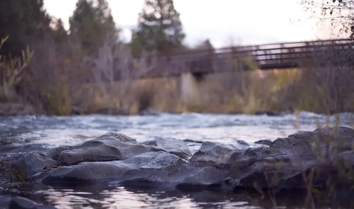 Footbridge over the Deschutes River in Bend, Oregon